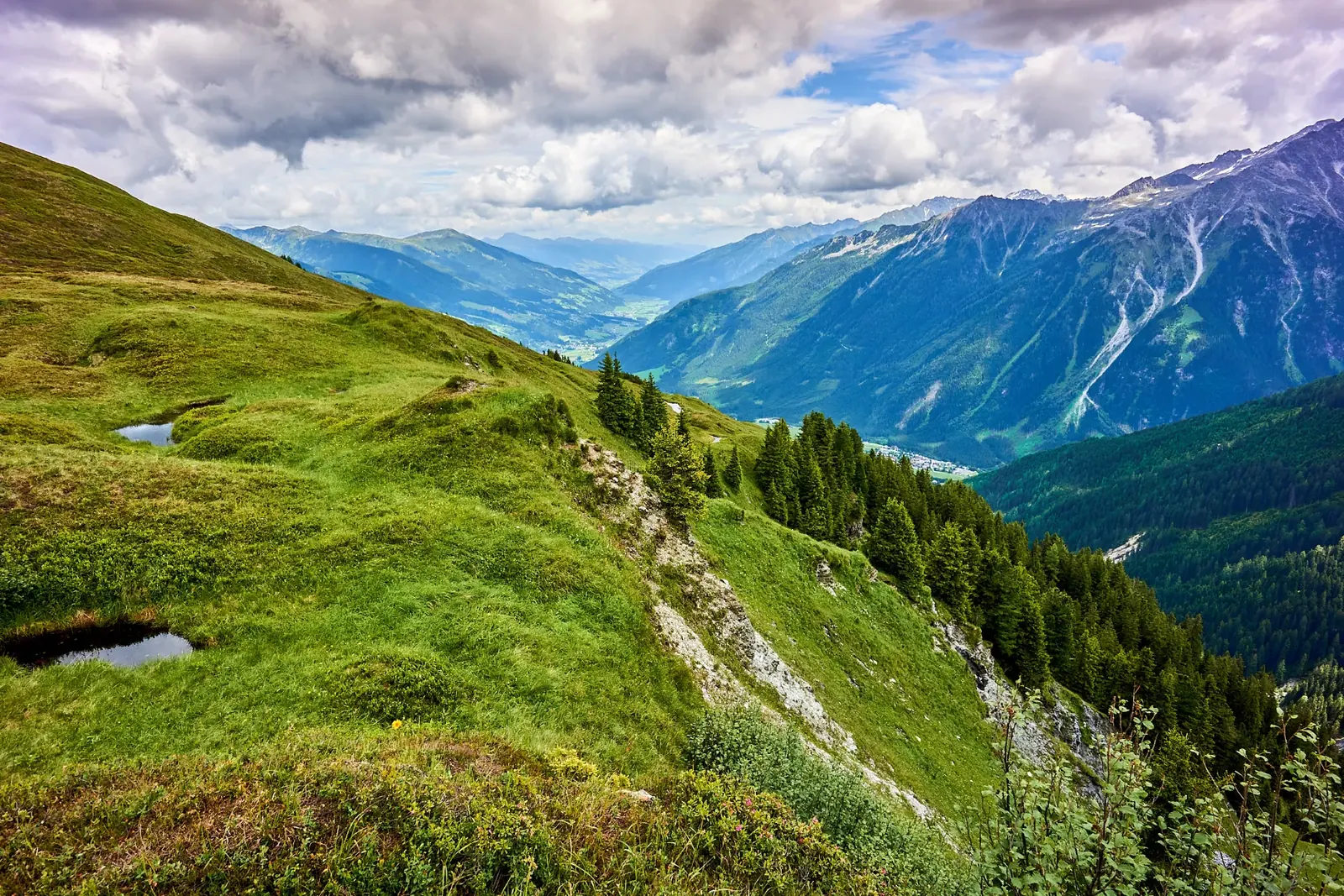 Blick von Hochkrimml ins Tal